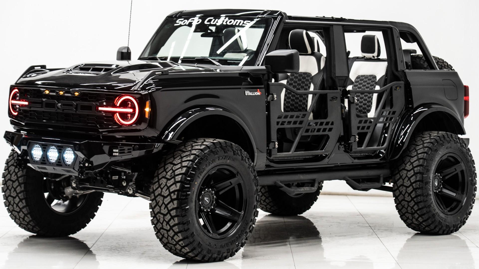 2025 FORD BRONCO in Black, photo 12 of 60