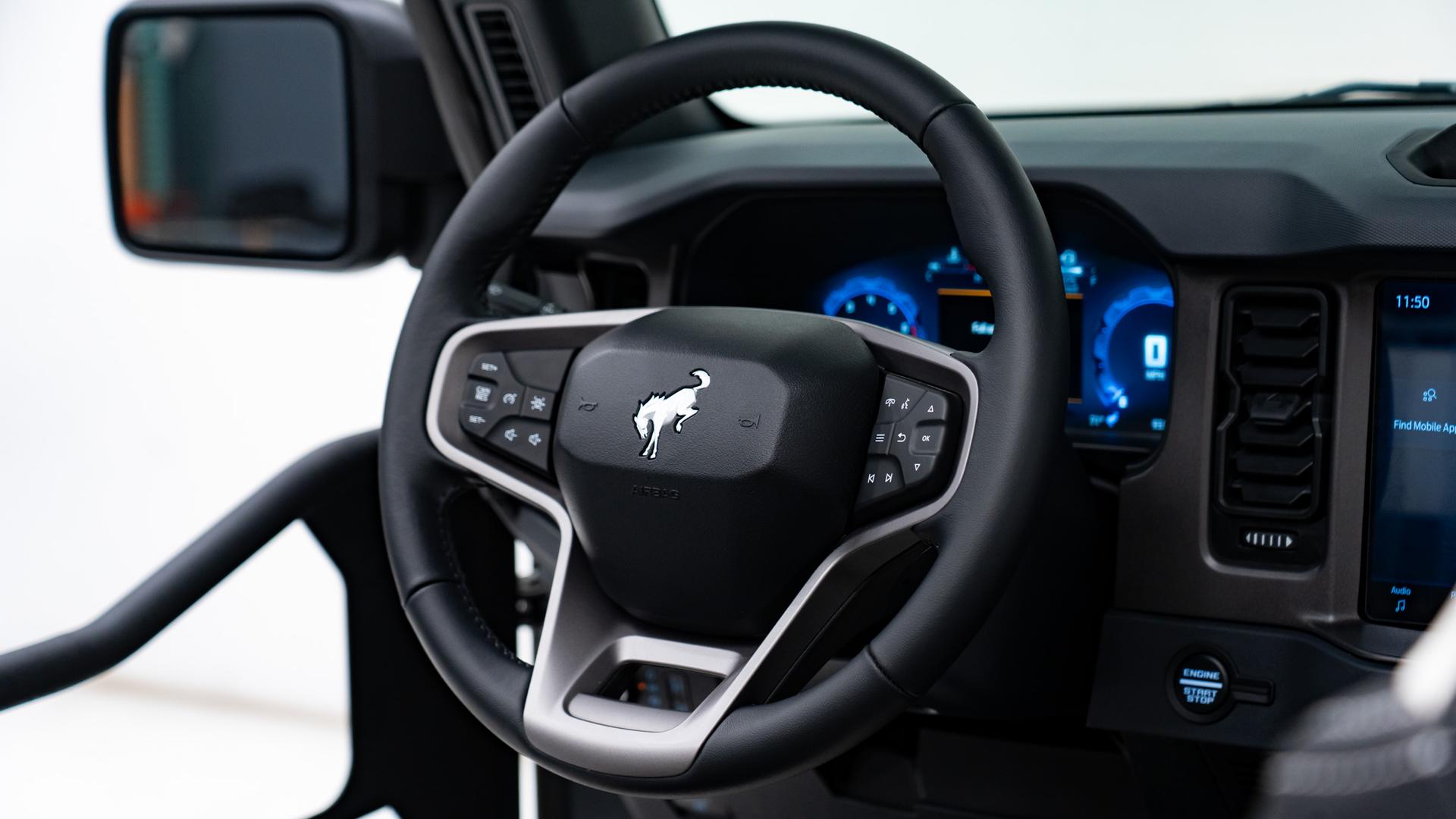2025 FORD BRONCO in Black, photo 37 of 60