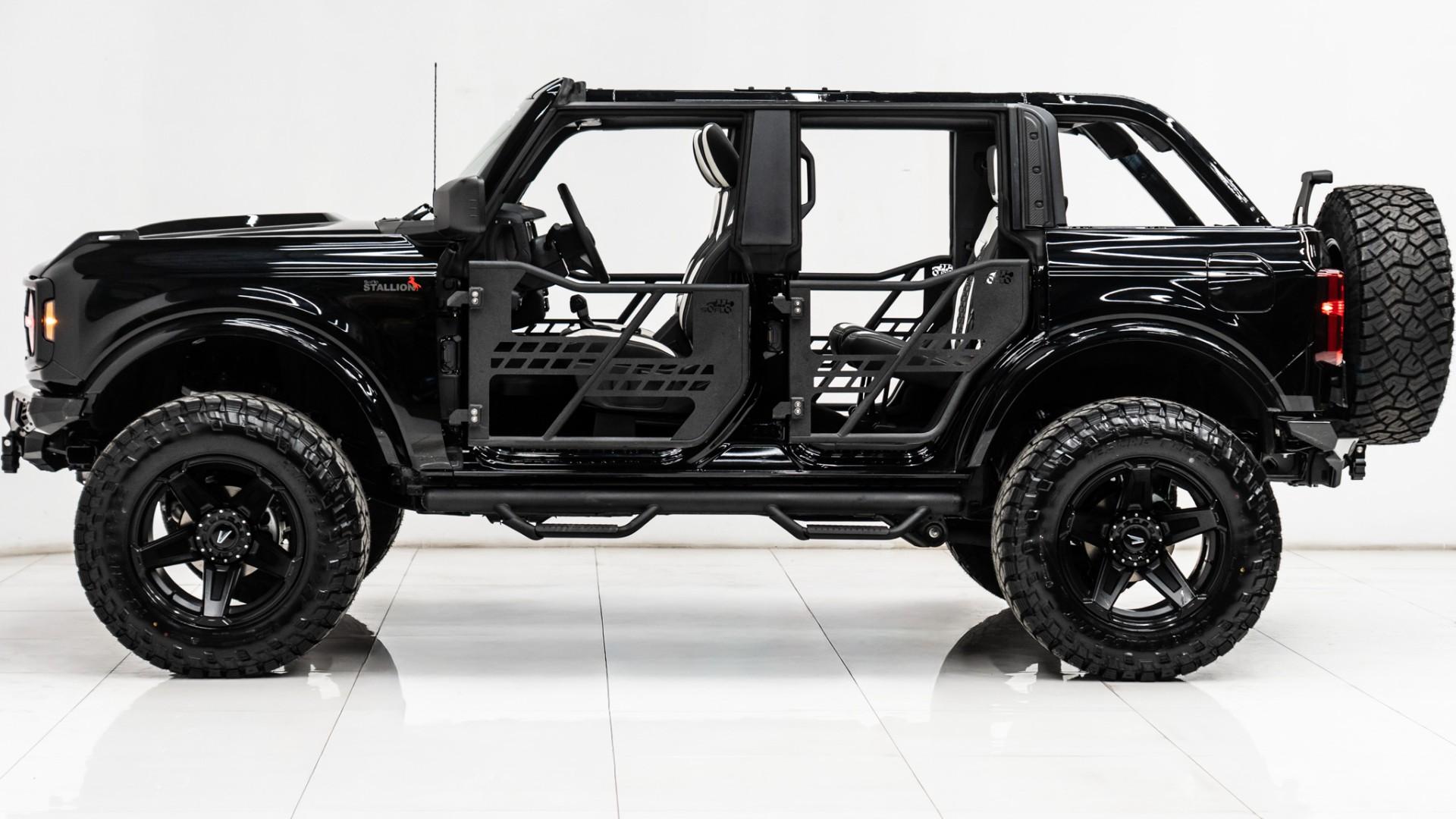2025 FORD BRONCO in Black, photo 17 of 60
