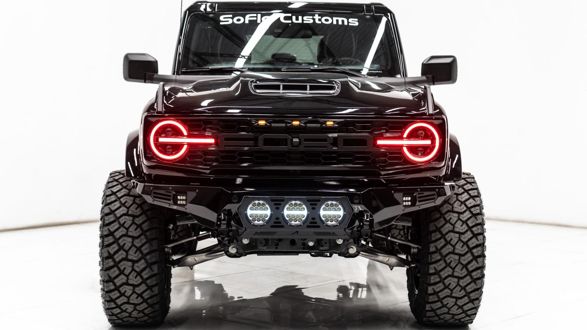 2025 FORD BRONCO in Black, photo 4 of 60