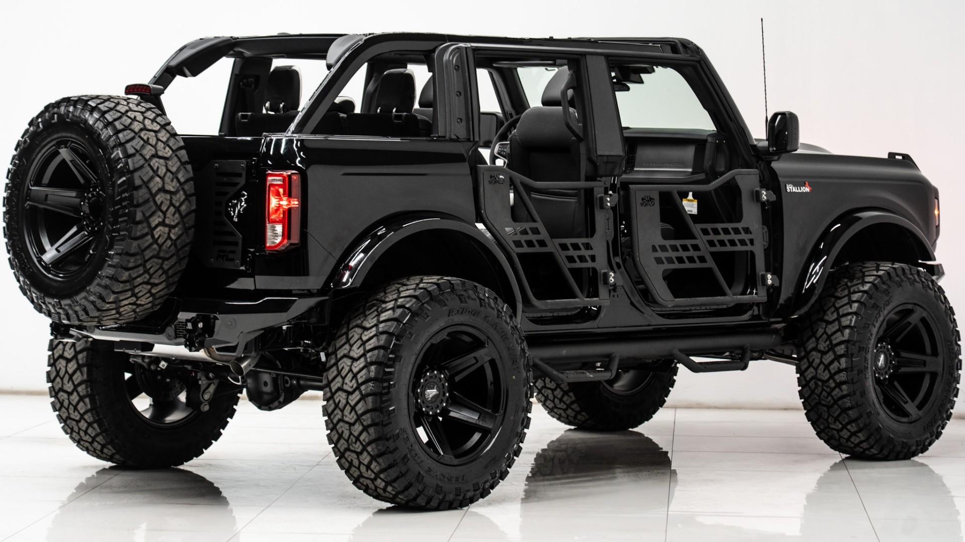 2025 FORD BRONCO in Black, photo 15 of 60