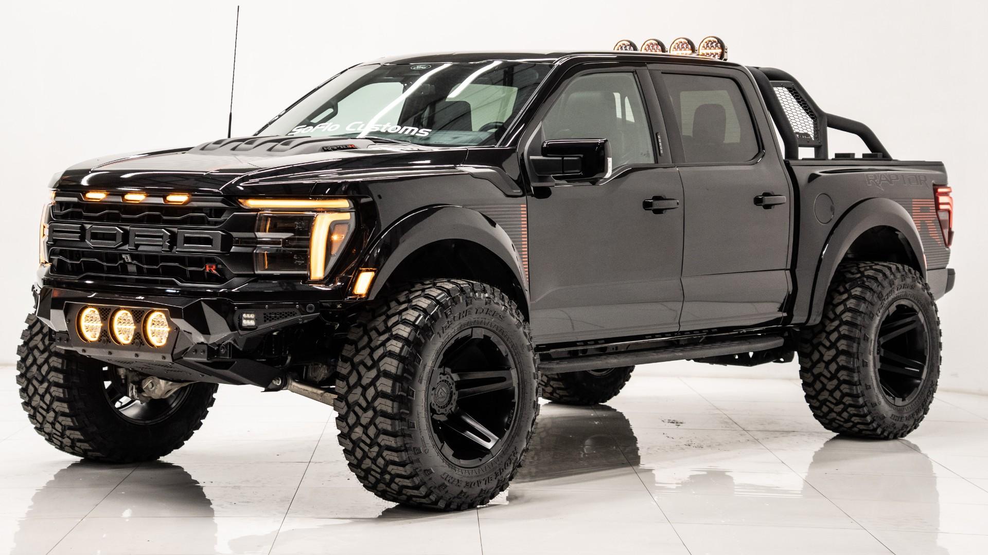 2025 FORD F-150 in Black, photo 4 of 52