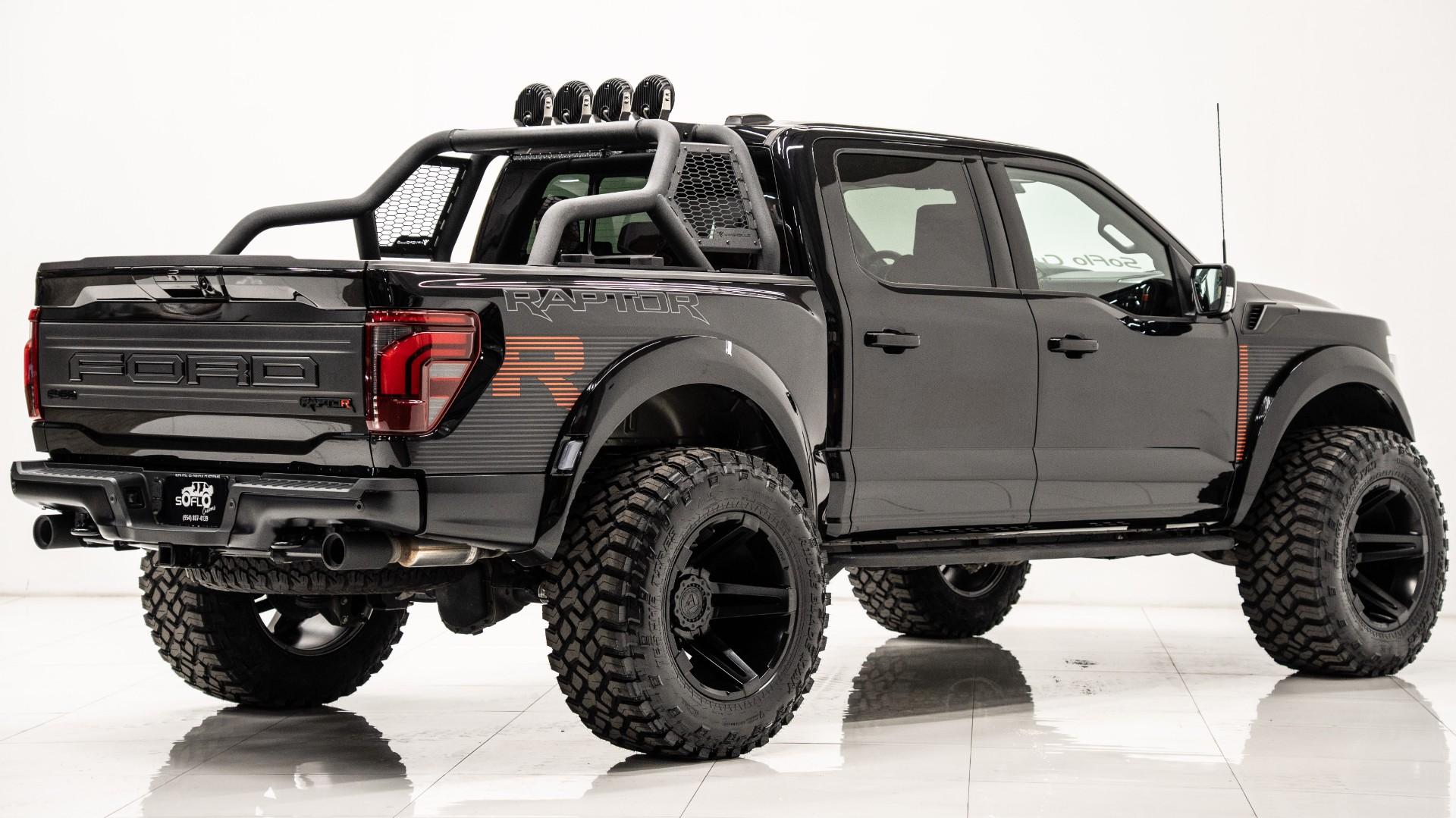 2025 FORD F-150 in Black, photo 13 of 52