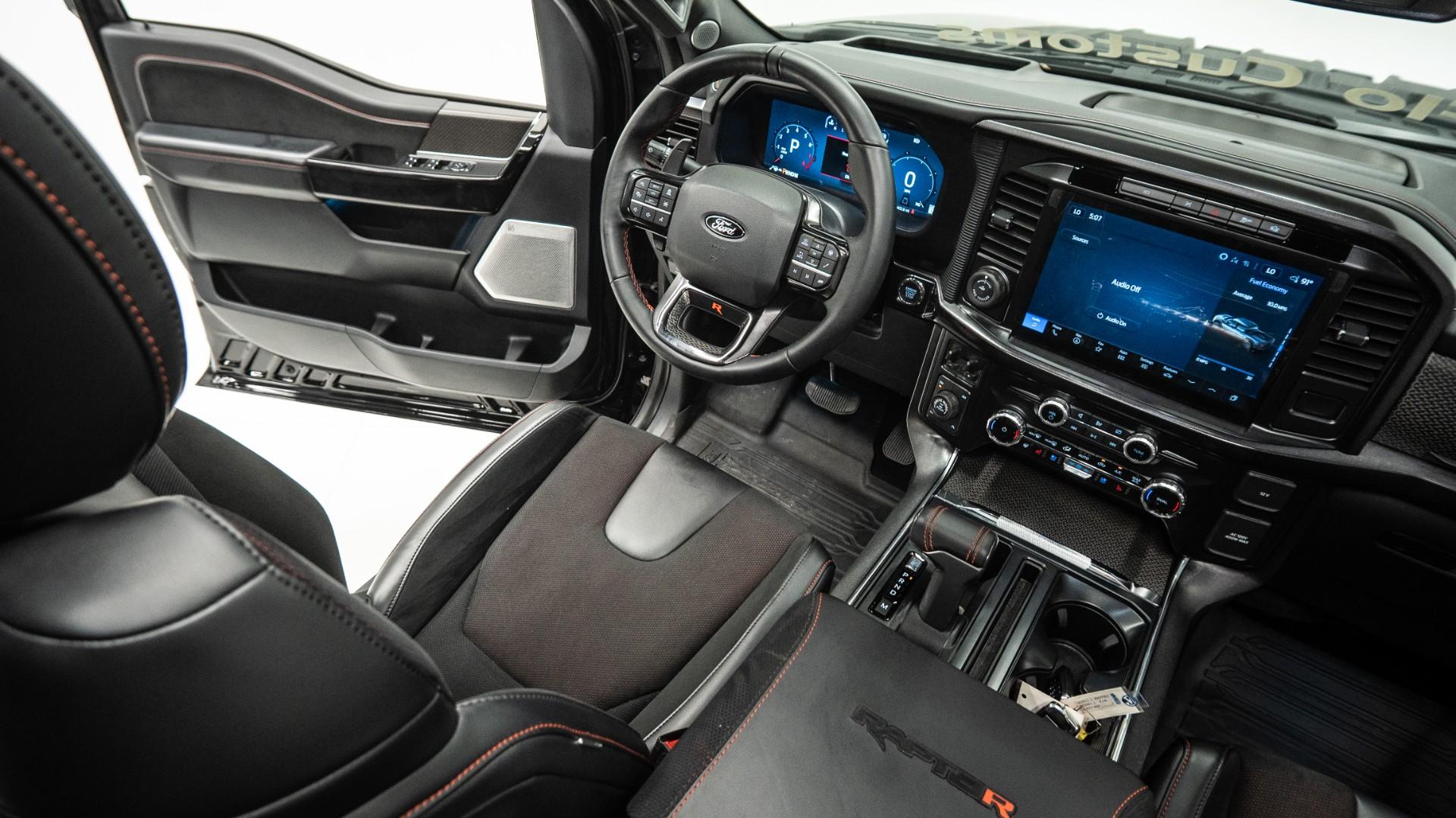2025 FORD F-150 in Black, photo 38 of 52