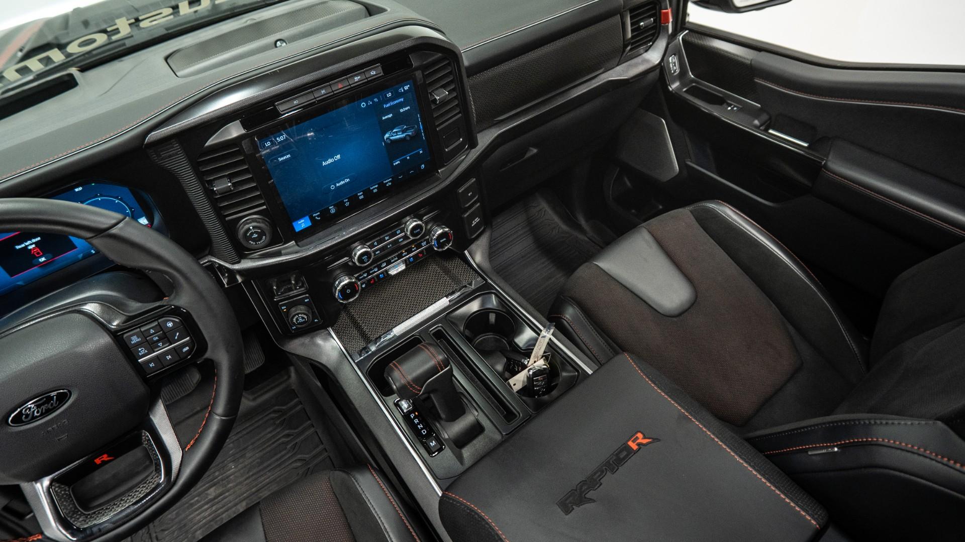 2025 FORD F-150 in Black, photo 39 of 52