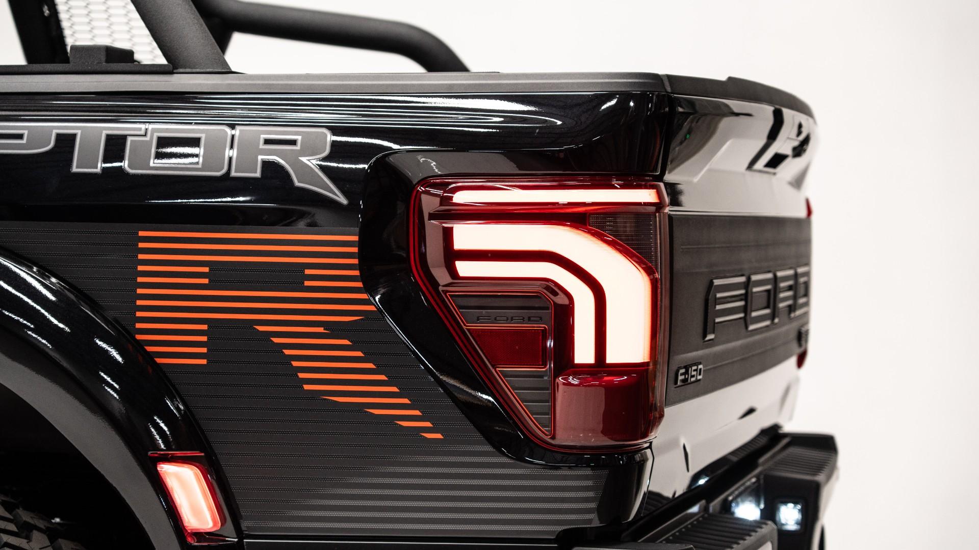 2025 FORD F-150 in Black, photo 32 of 52