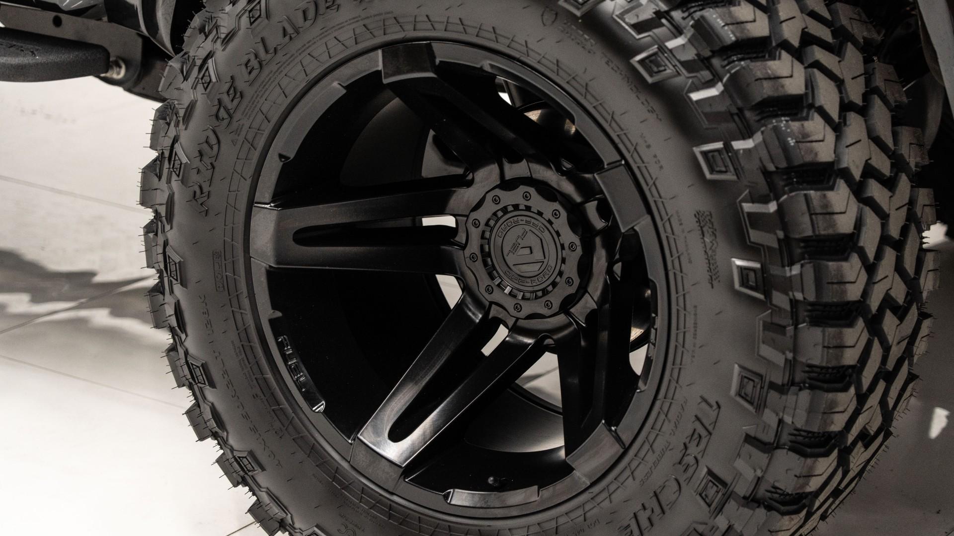 2025 FORD F-150 in Black, photo 6 of 52