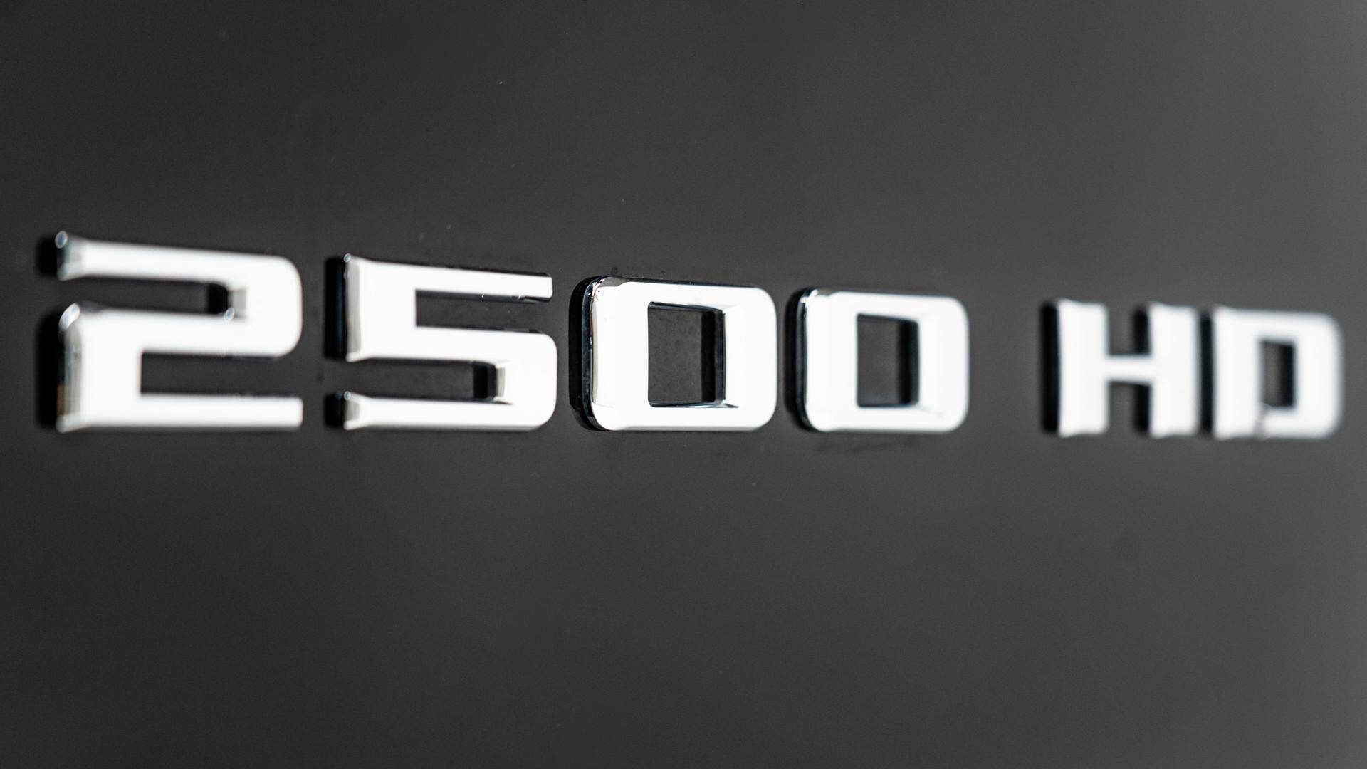 2024 CHEVROLET SILVERADO 2500HD in BLACK, photo 44 of 52