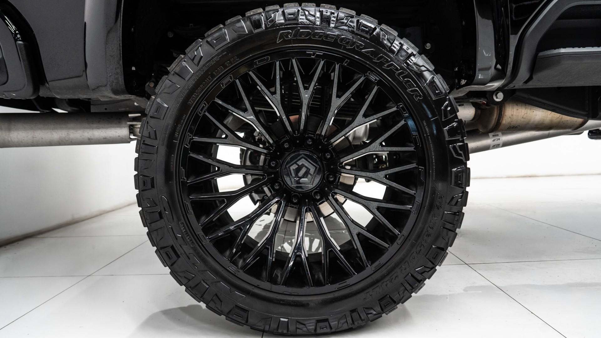 2024 CHEVROLET SILVERADO 2500HD in BLACK, photo 17 of 52