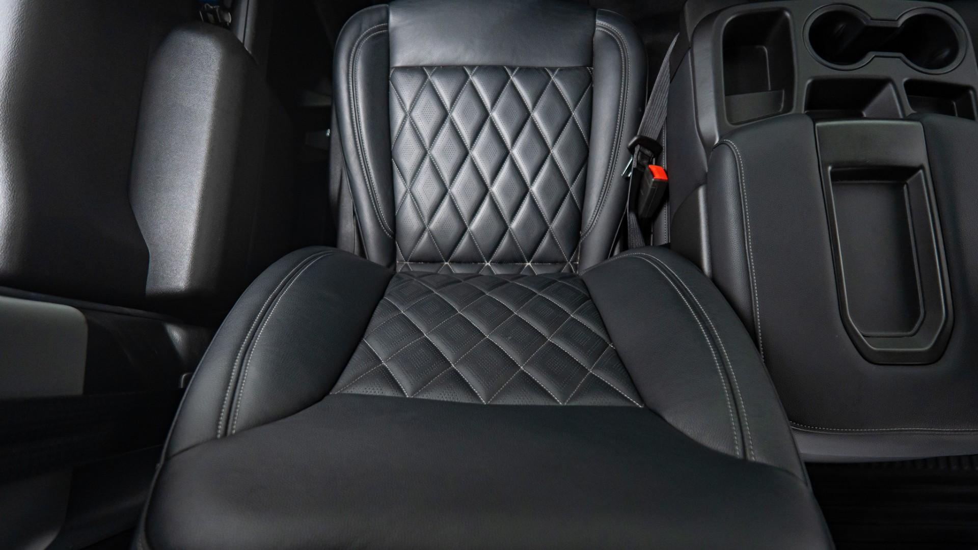 2024 CHEVROLET SILVERADO 2500HD in BLACK, photo 31 of 52