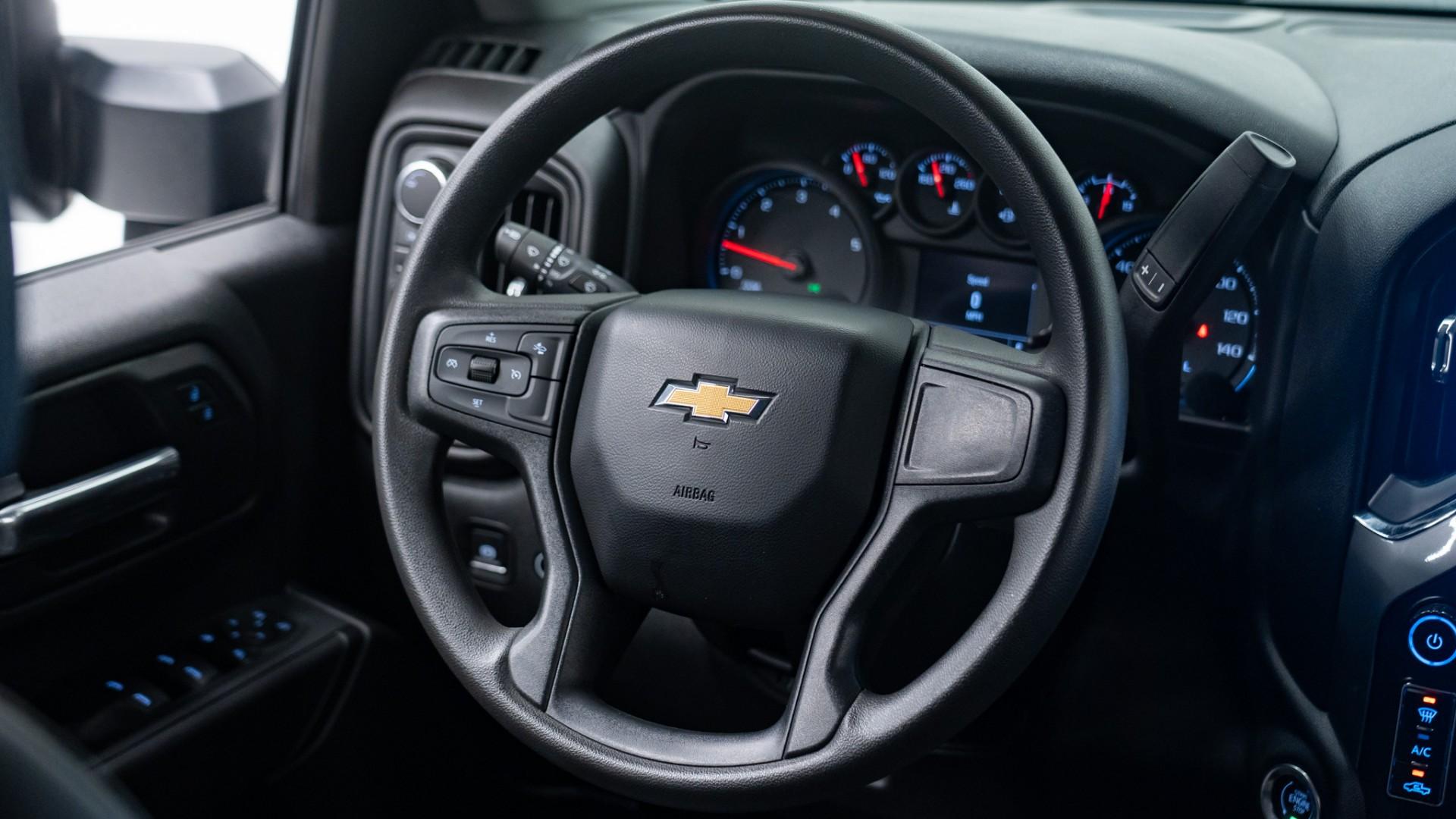 2024 CHEVROLET SILVERADO 2500HD in BLACK, photo 39 of 52