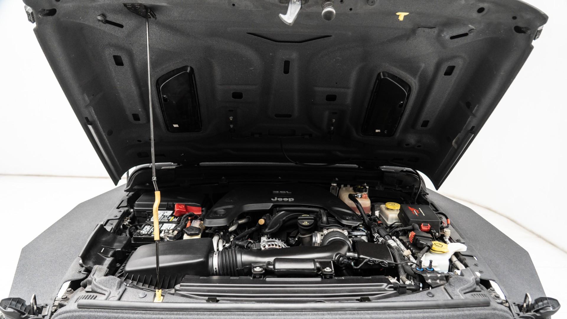 2019 JEEP WRANGLER in Gray, photo 34 of 49