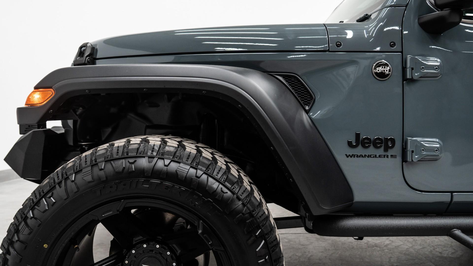 2026 JEEP WRANGLER in ANVIL CLEARCOAT, photo 23 of 49