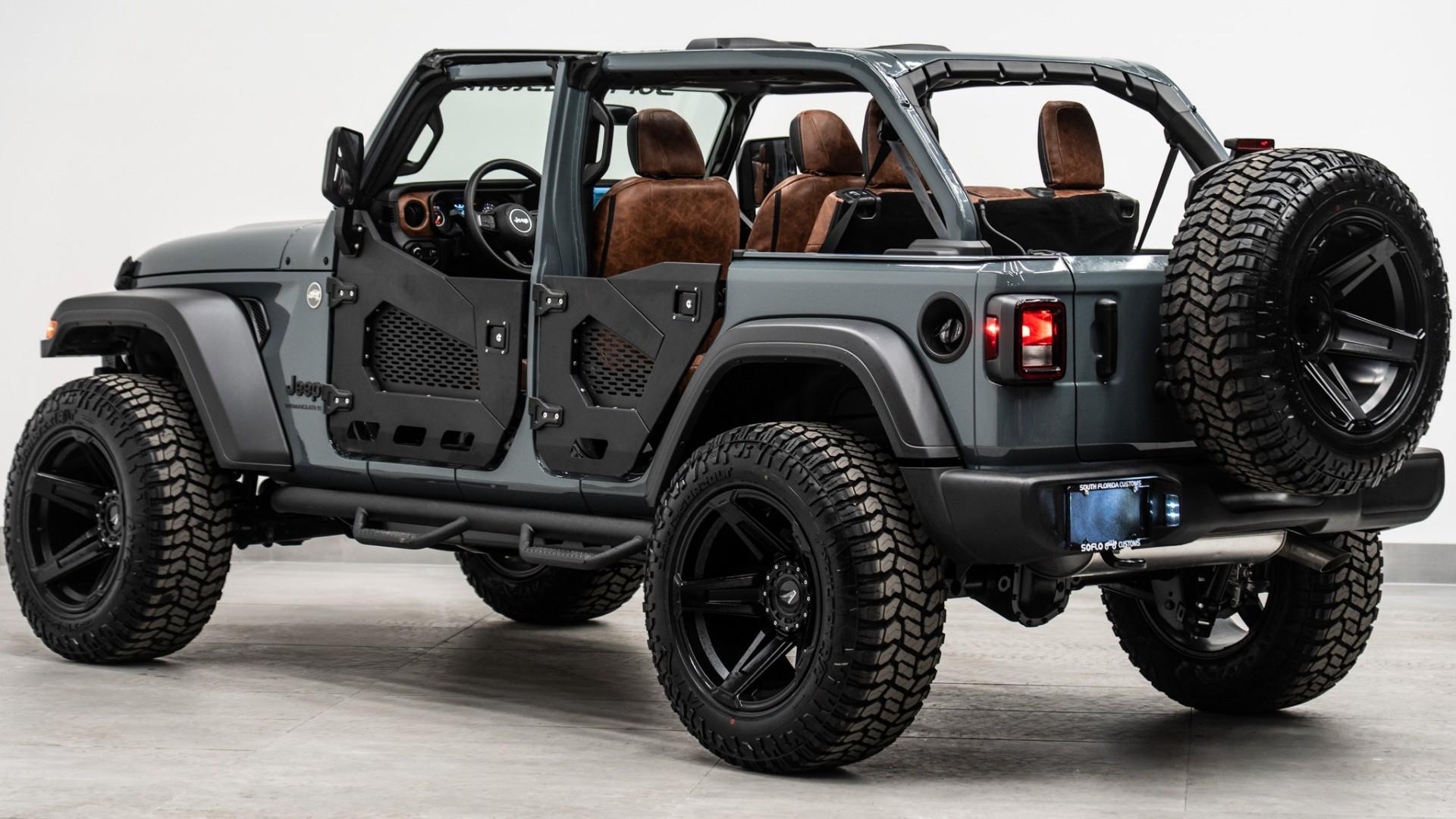 2026 JEEP WRANGLER in ANVIL CLEARCOAT, photo 26 of 49