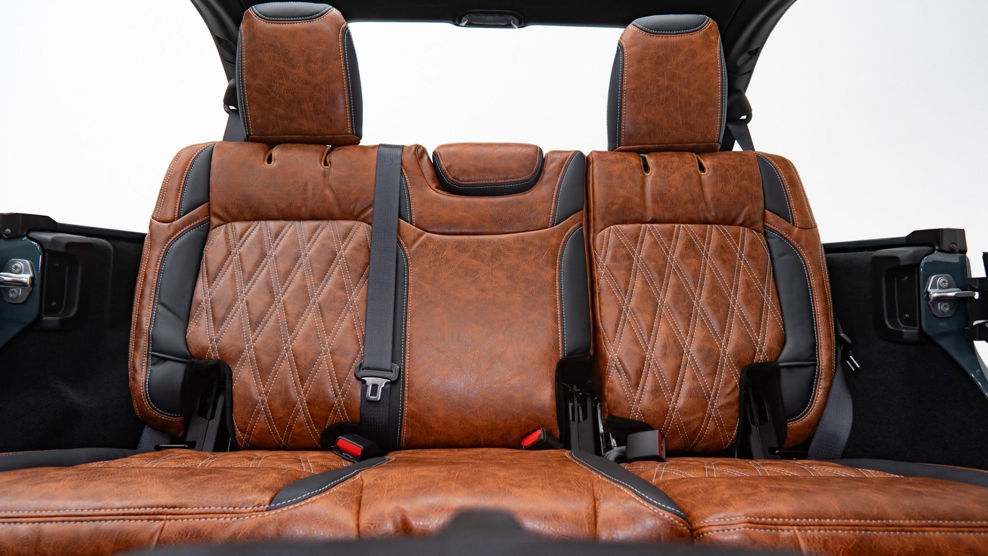 2026 JEEP WRANGLER in ANVIL CLEARCOAT, photo 39 of 49