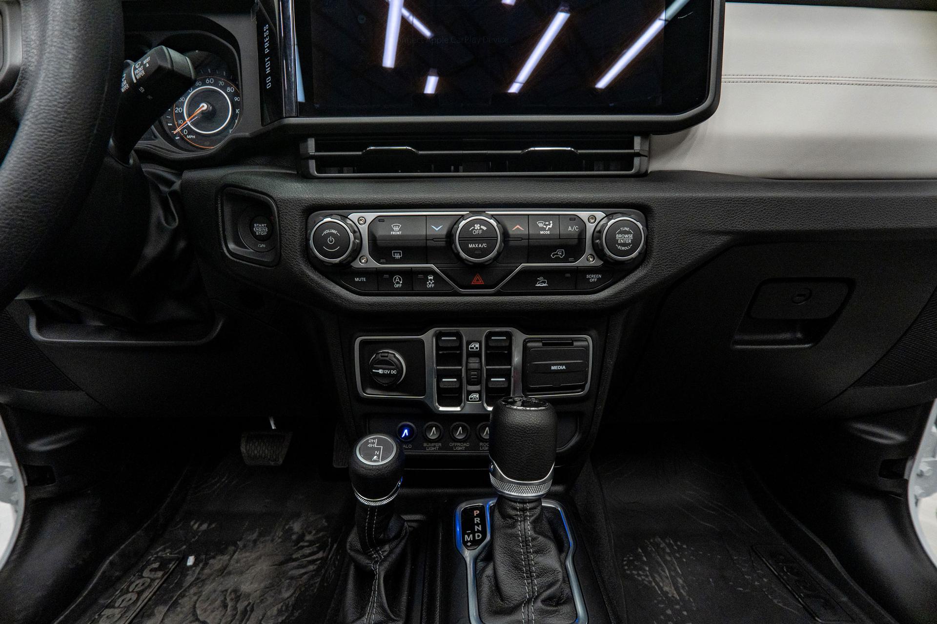 2026 JEEP WRANGLER in White, photo 15 of 60