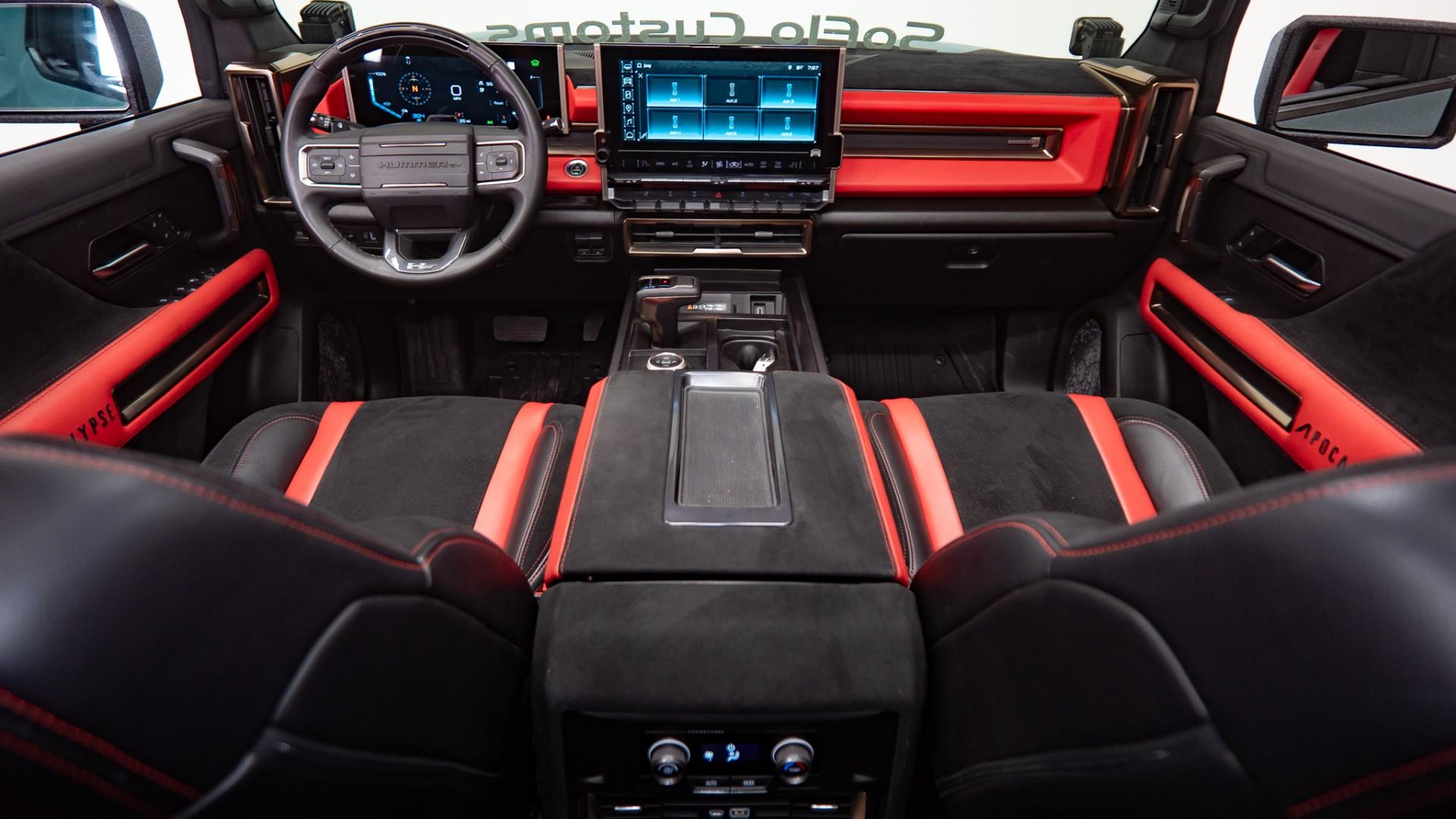 2022 GMC HUMMER EV in Gray, photo 2 of 60