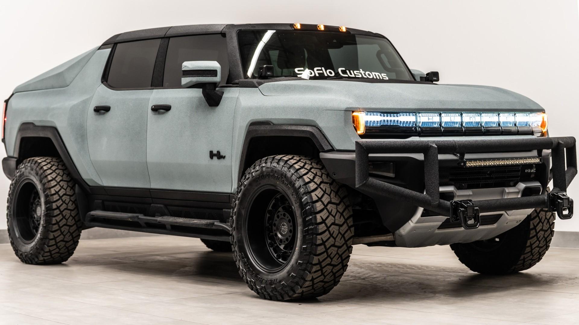 2022 GMC HUMMER EV in Gray, photo 6 of 60