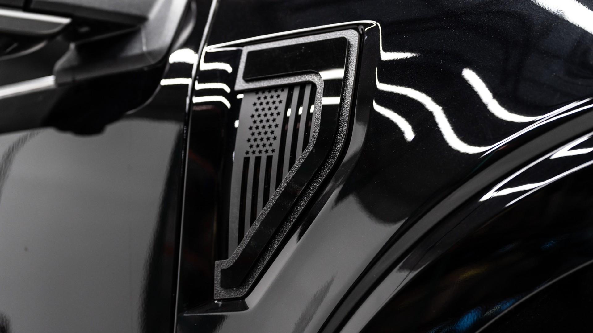 2024 FORD F-150 LARIAT in Black, photo 19 of 44