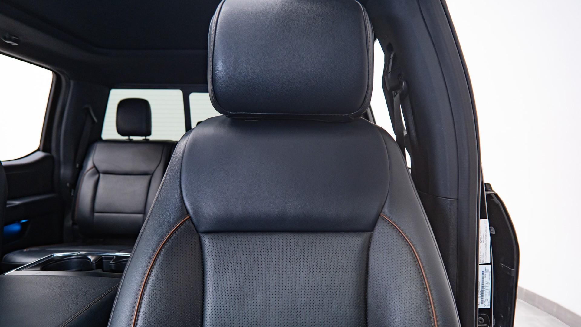 2024 FORD F-150 LARIAT in Black, photo 29 of 44