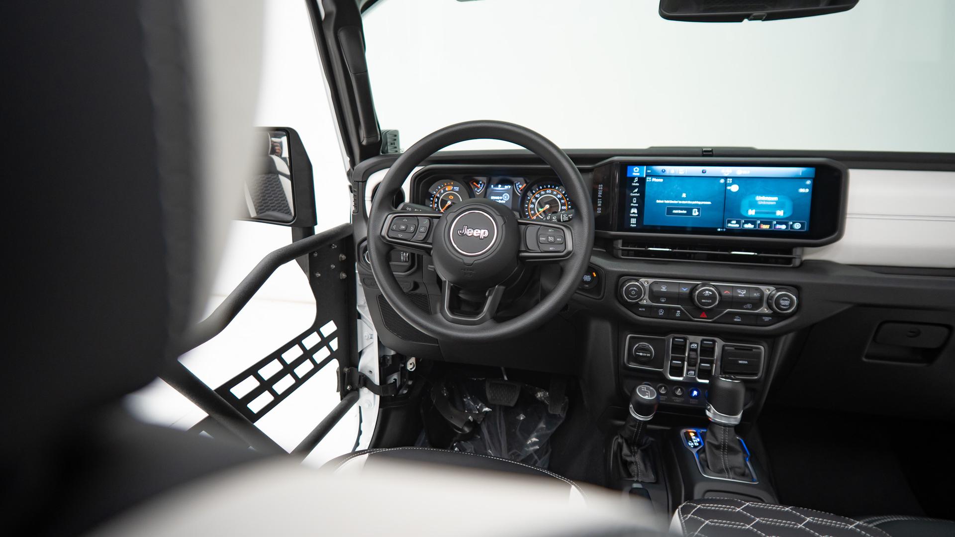 2026 JEEP WRANGLER in White, photo 21 of 33