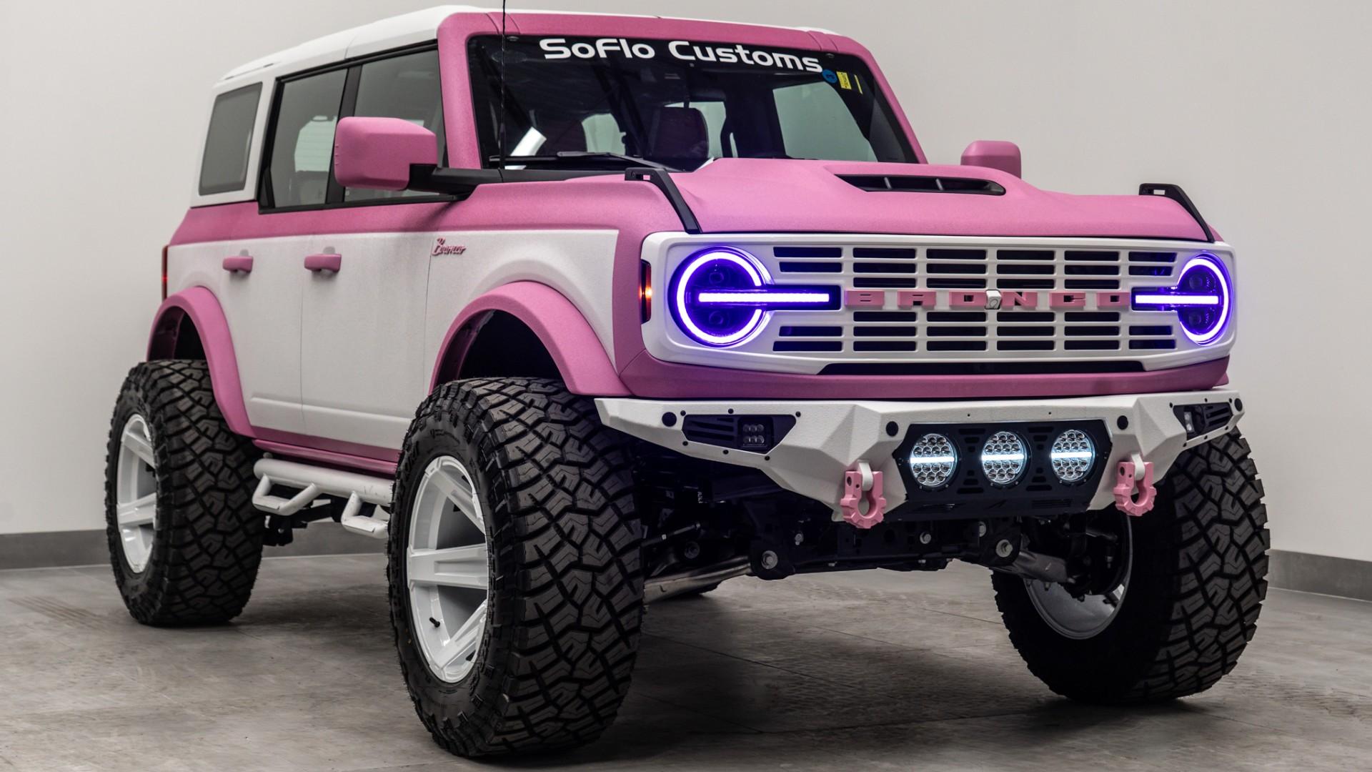 2025 FORD BRONCO in Pink, photo 6 of 52