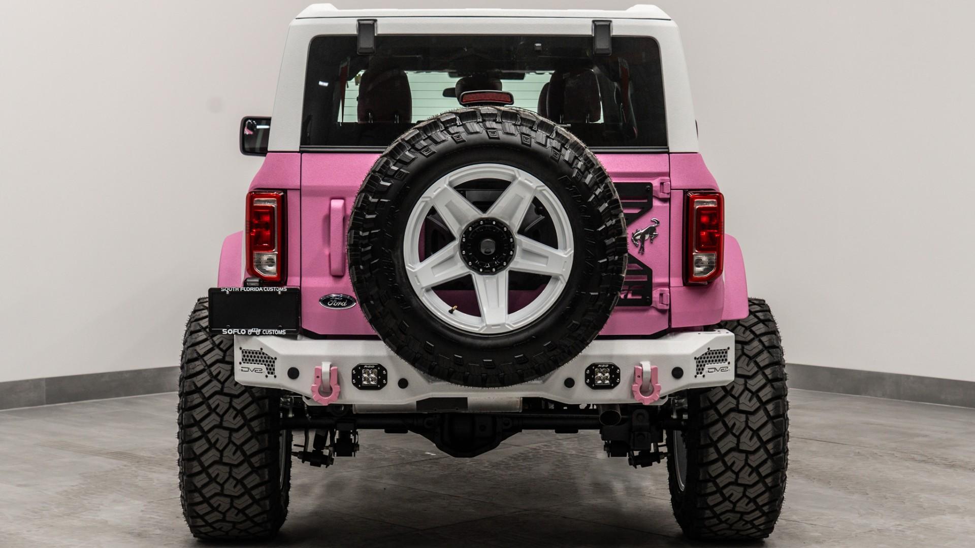 2025 FORD BRONCO in Pink, photo 10 of 52