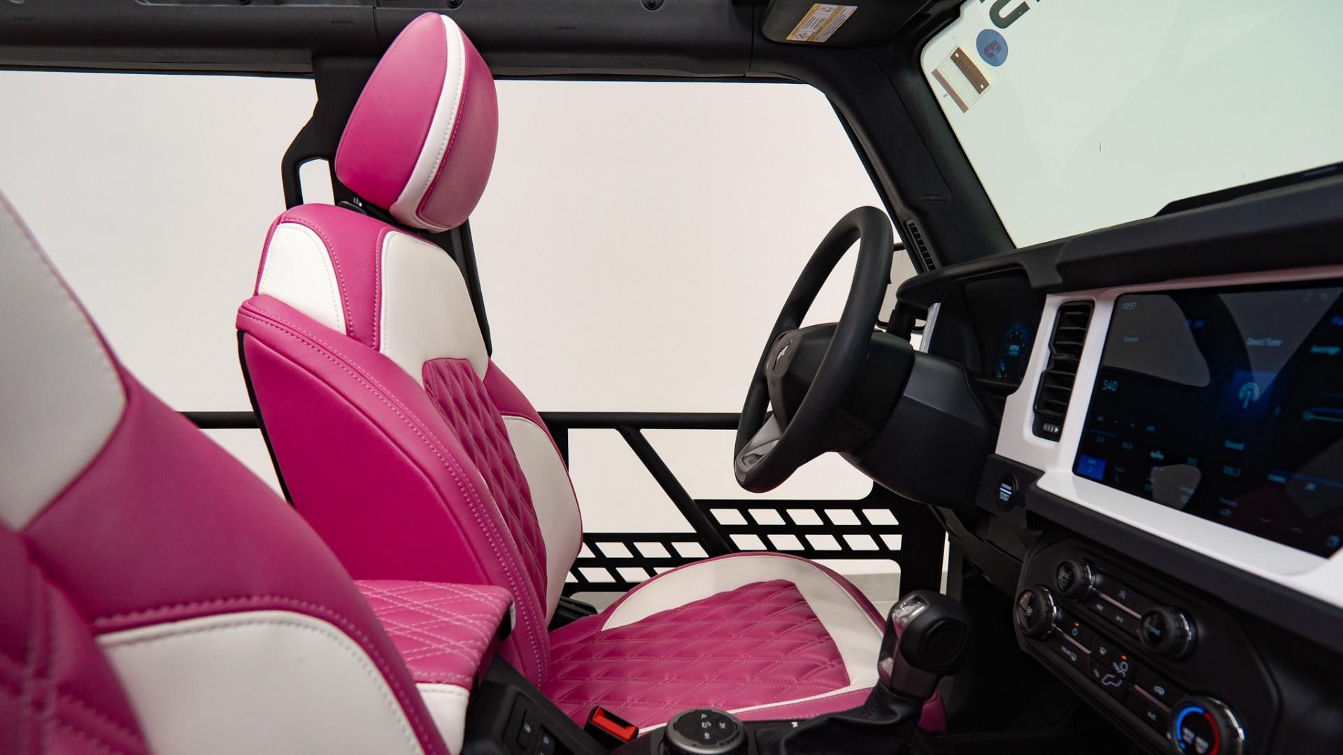 2025 FORD BRONCO in Pink, photo 38 of 52
