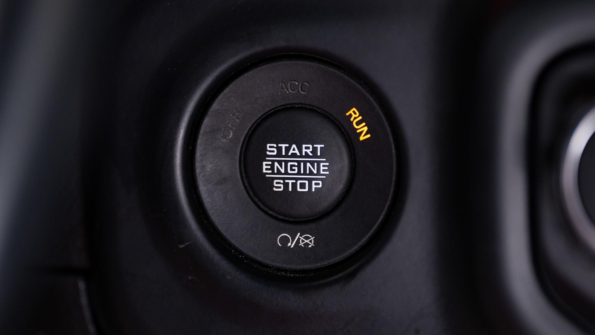 2021 JEEP GLADIATOR in Tan, photo 30 of 60