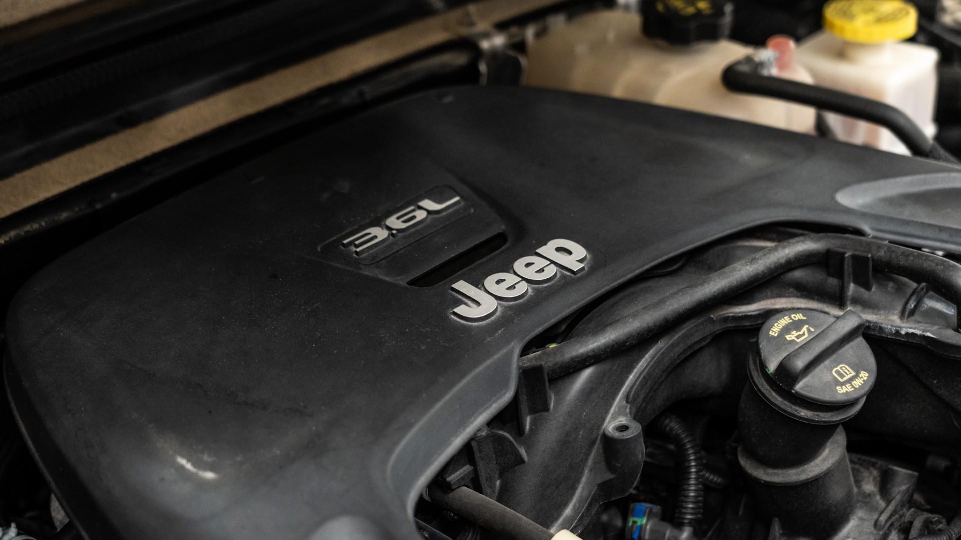 2021 JEEP GLADIATOR in Tan, photo 41 of 60