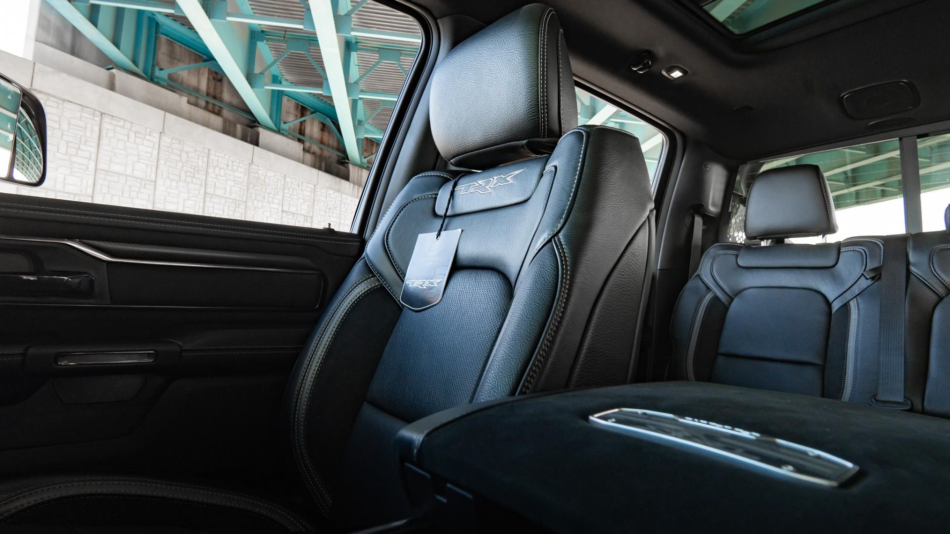 2023 RAM TRX in DIAMOND BLACK CRYSTAL PEARLCOAT, photo 9 of 60