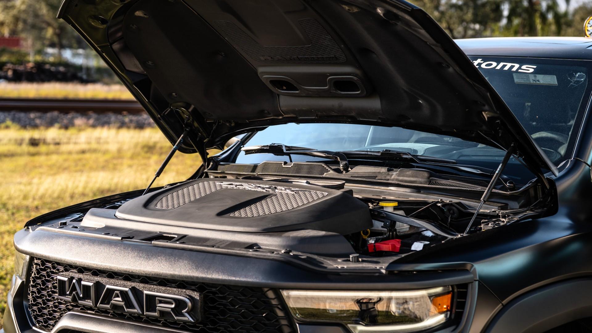 2023 RAM TRX in DIAMOND BLACK CRYSTAL PEARLCOAT, photo 18 of 60