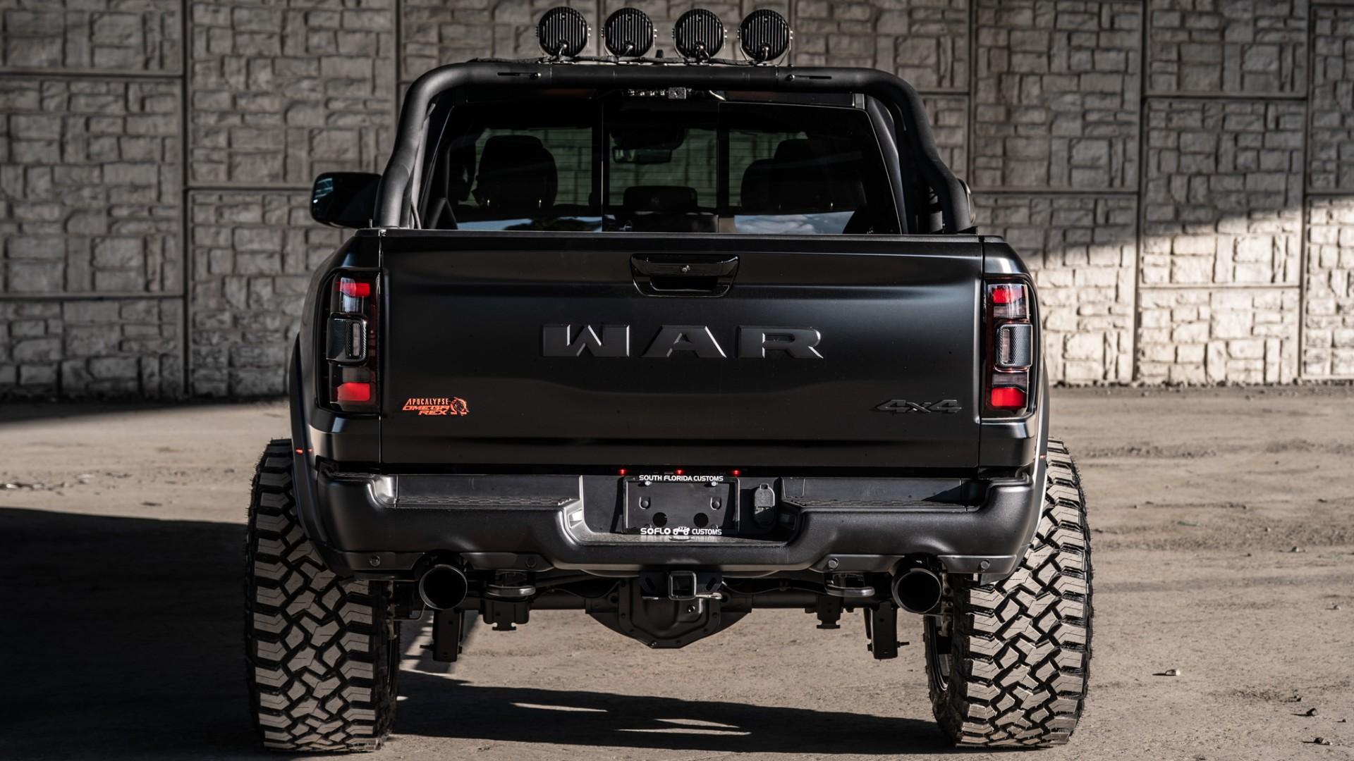 2023 RAM TRX in DIAMOND BLACK CRYSTAL PEARLCOAT, photo 31 of 60