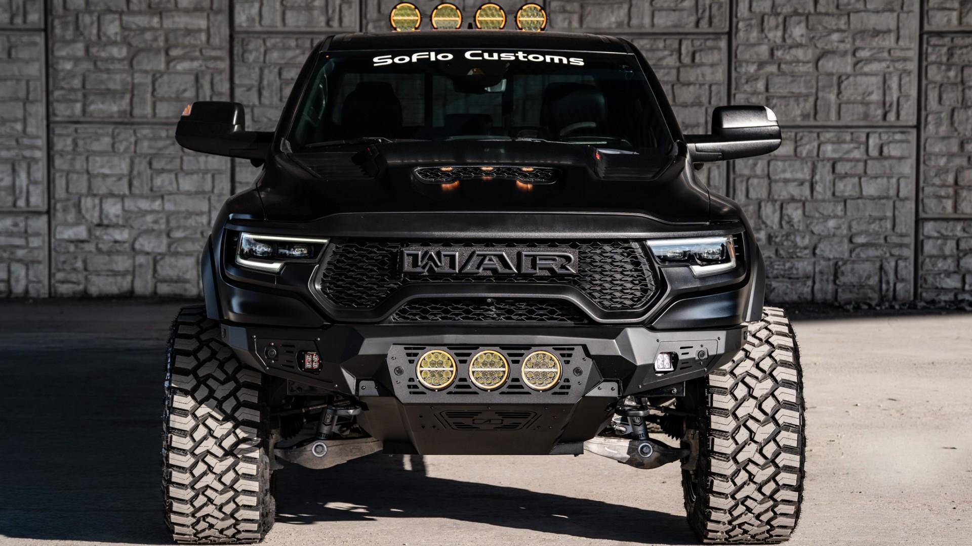2023 RAM TRX in DIAMOND BLACK CRYSTAL PEARLCOAT, photo 36 of 60