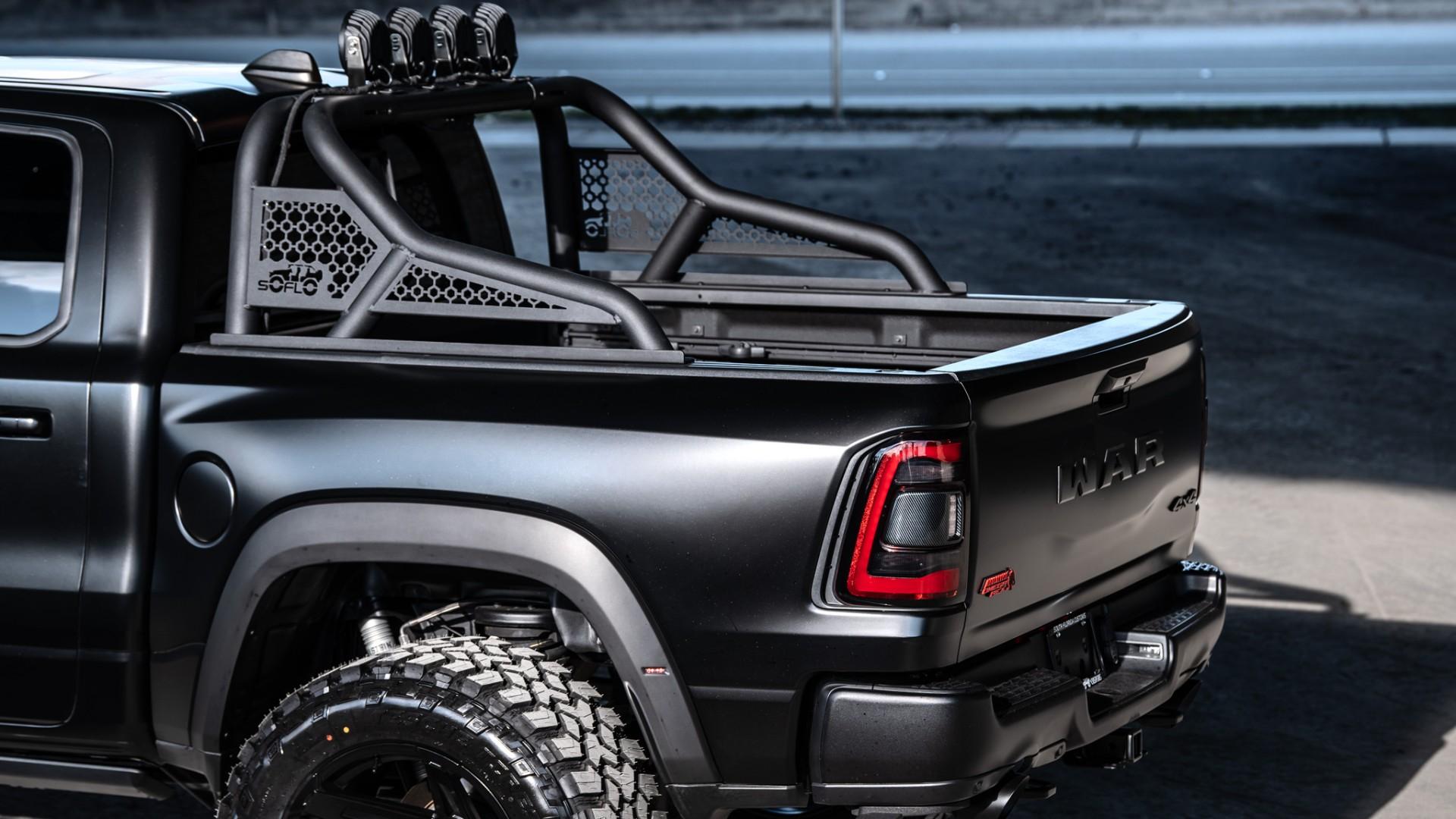 2023 RAM TRX in DIAMOND BLACK CRYSTAL PEARLCOAT, photo 48 of 60