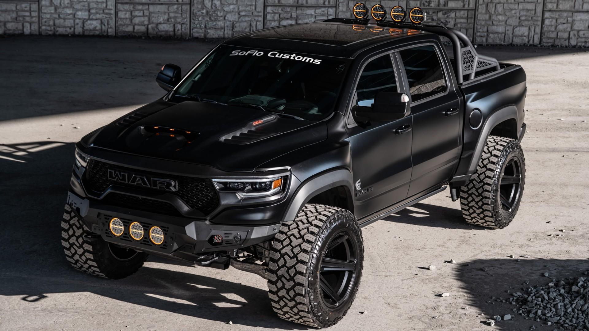 2023 RAM TRX in DIAMOND BLACK CRYSTAL PEARLCOAT, photo 53 of 60