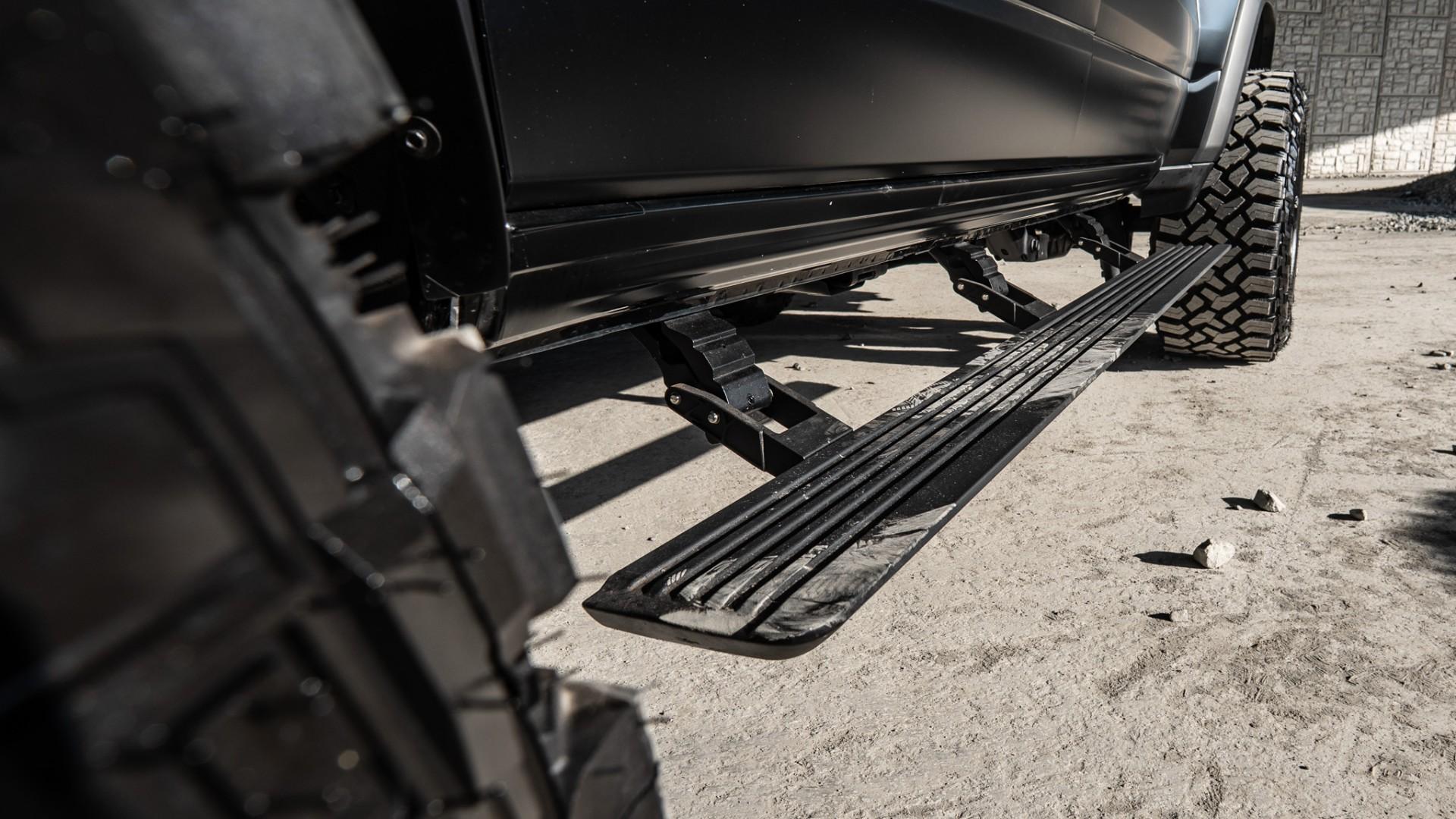 2023 RAM TRX in DIAMOND BLACK CRYSTAL PEARLCOAT, photo 60 of 60
