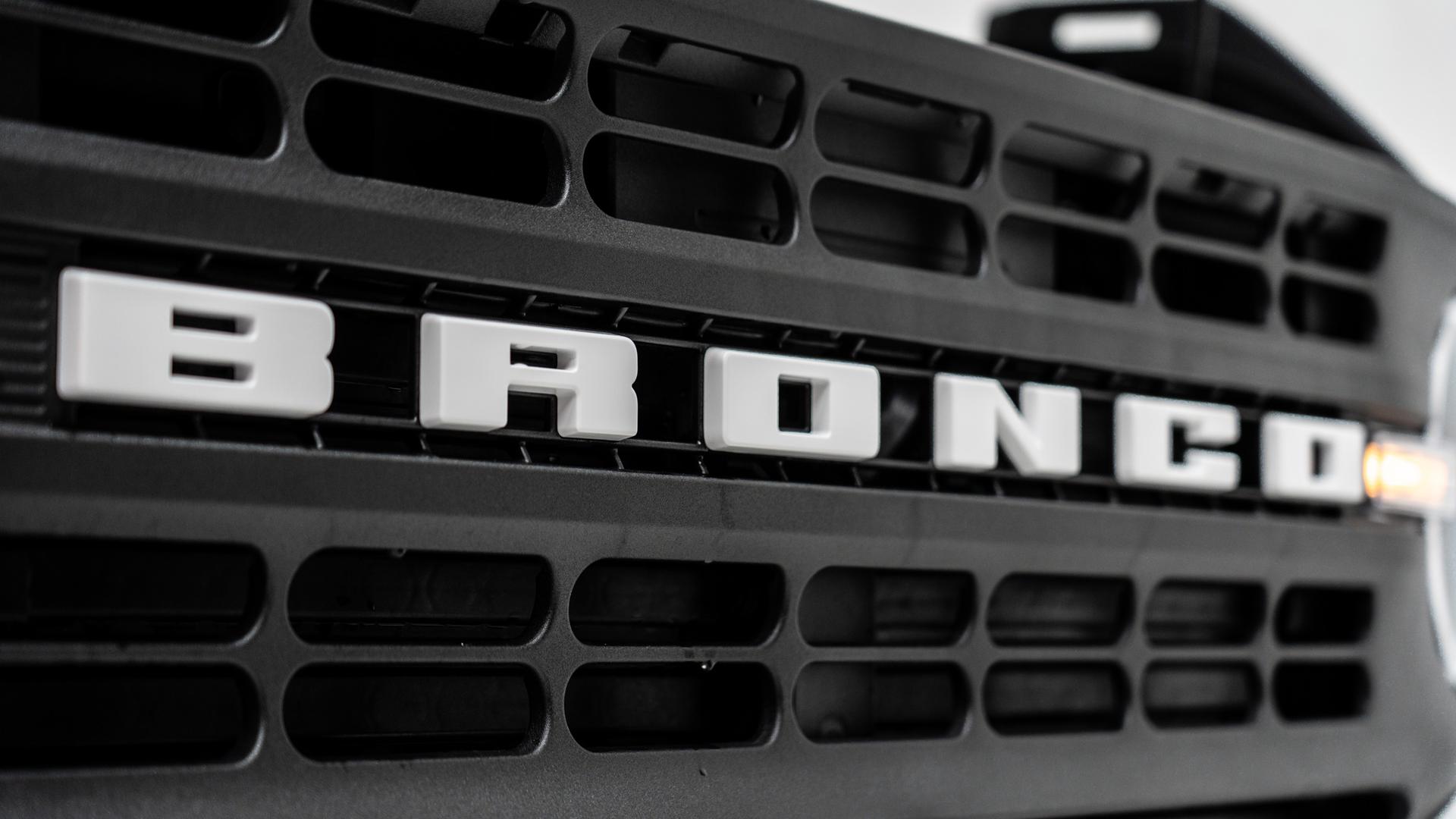 2025 FORD BRONCO in White, photo 38 of 53