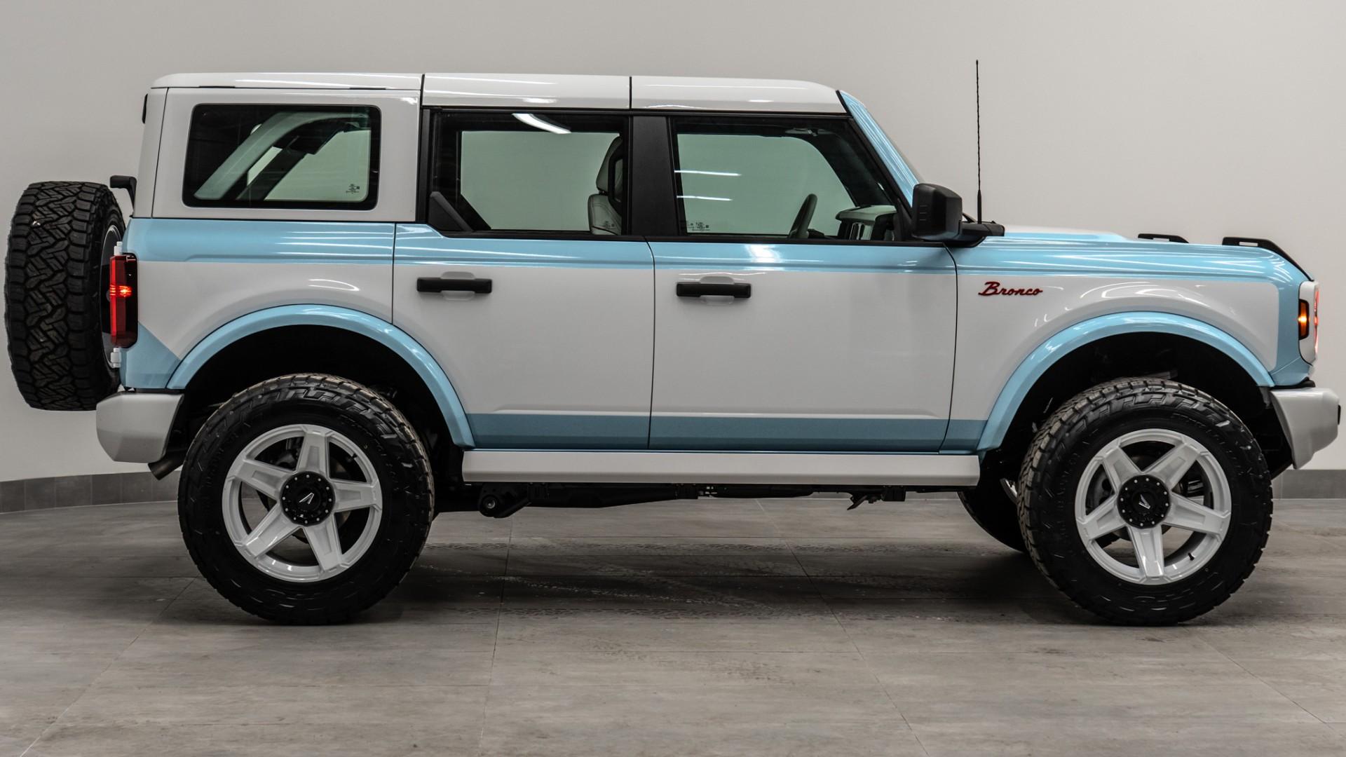 2025 FORD BRONCO in Baby Blue, photo 8 of 60