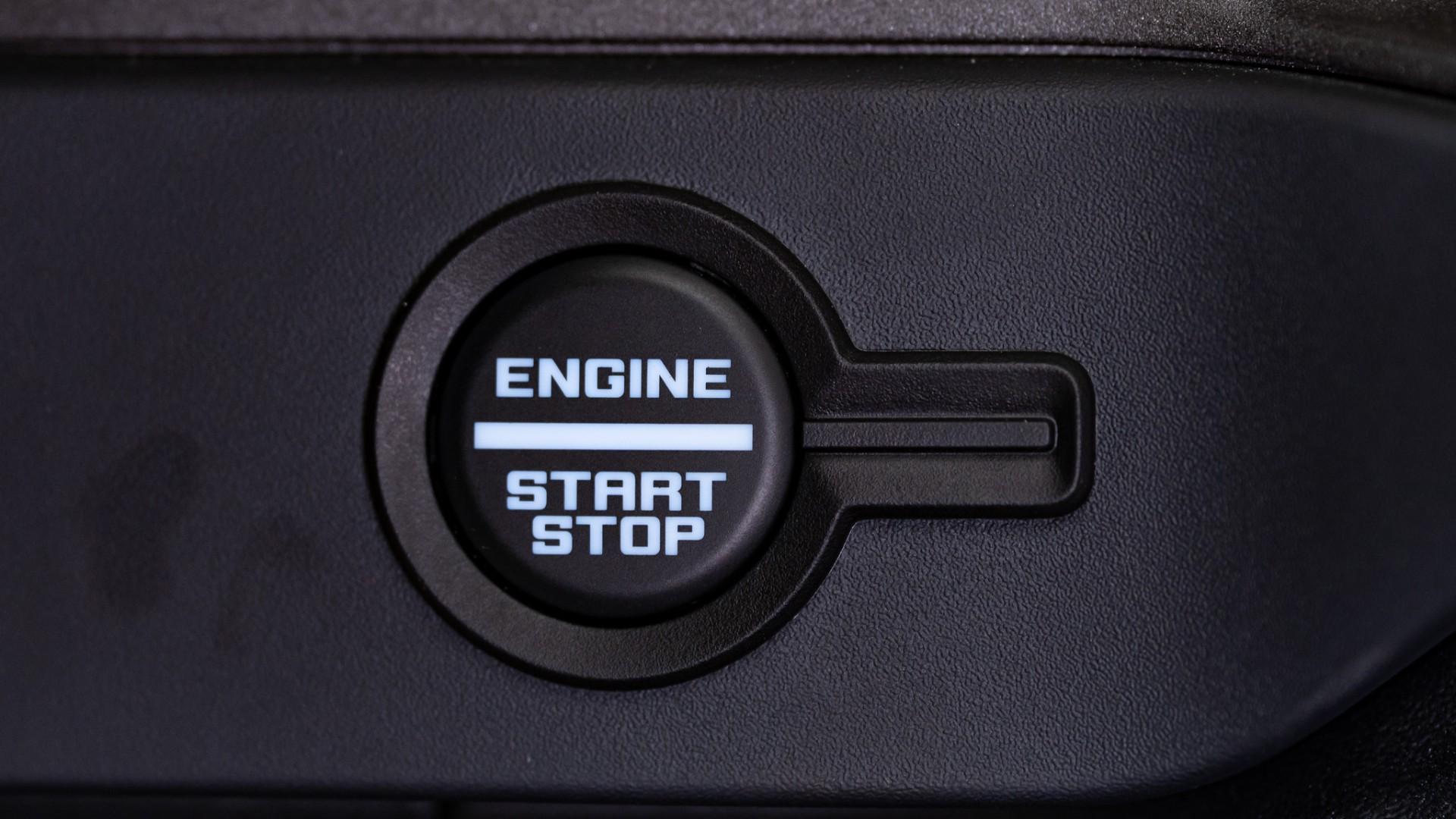 2025 FORD BRONCO in Black, photo 15 of 57