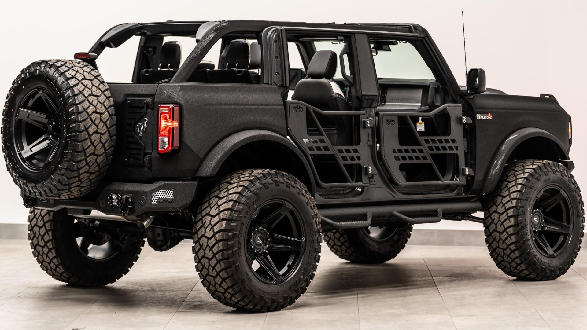 2025 FORD BRONCO in Black, photo 35 of 57