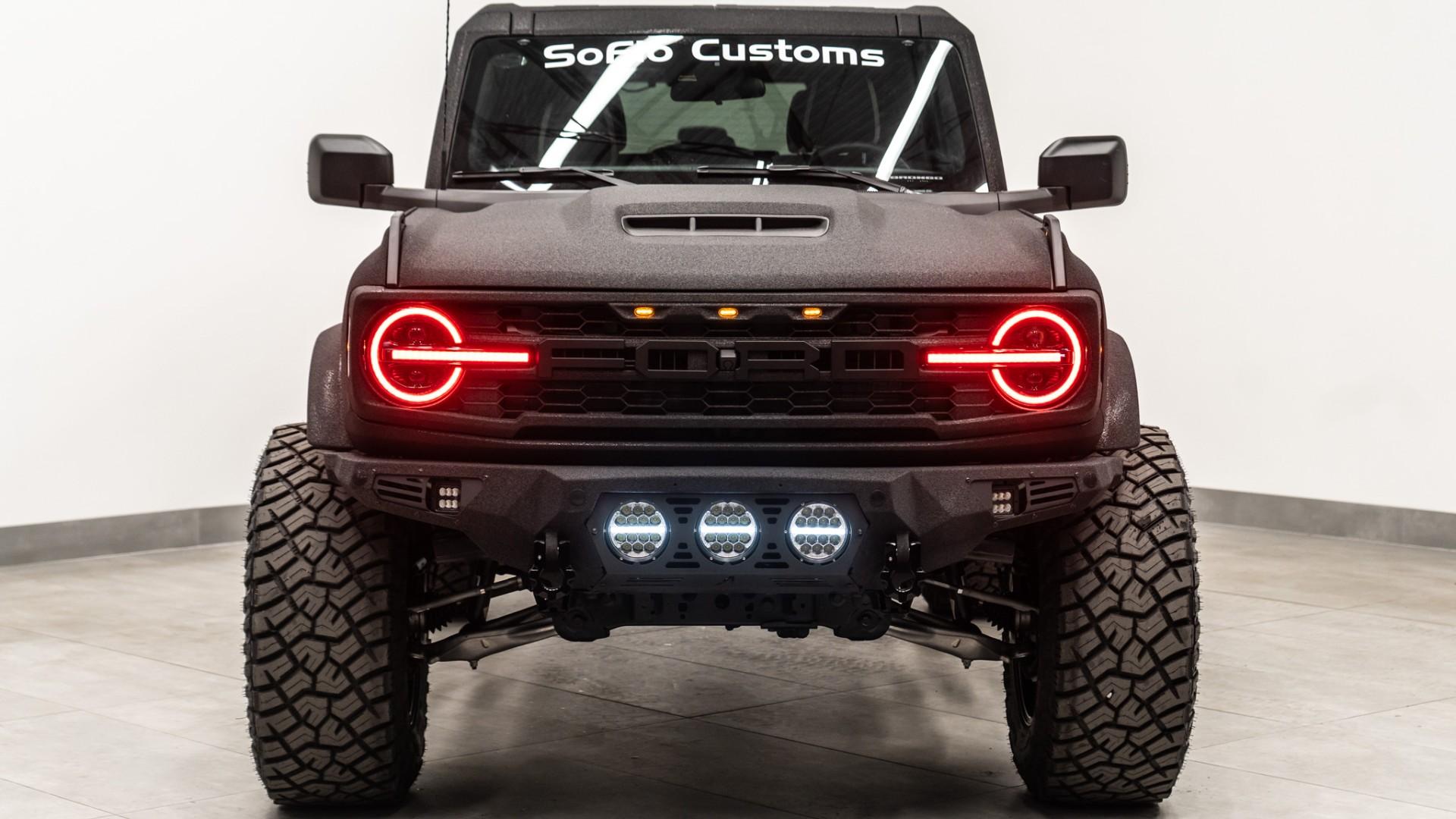 2025 FORD BRONCO in Black, photo 5 of 57