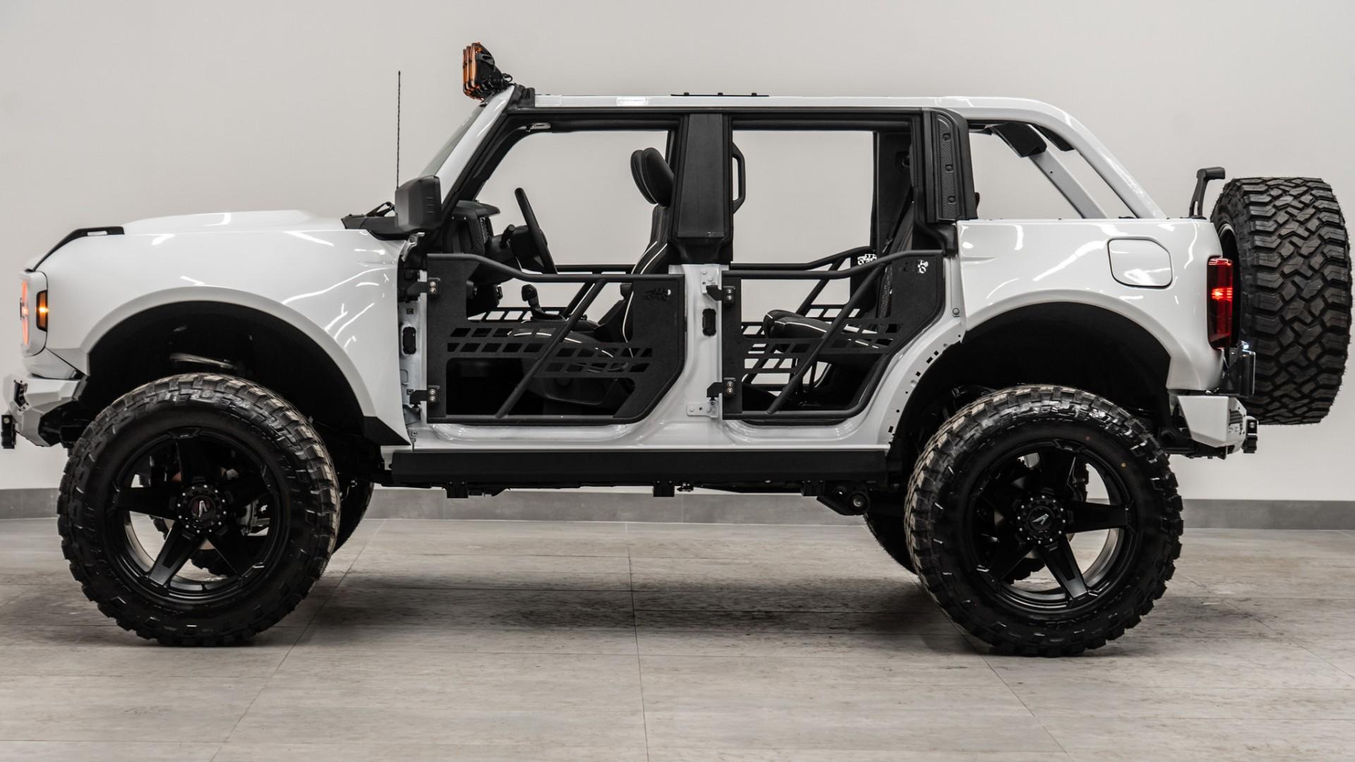 2025 FORD BRONCO in White, photo 32 of 55