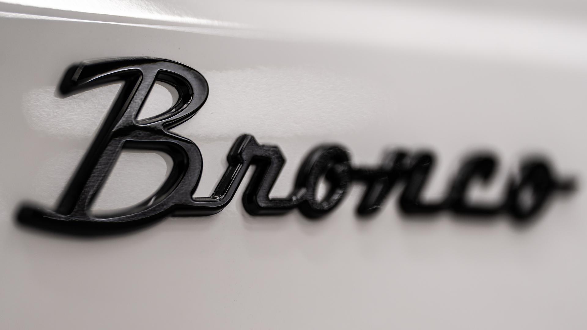 2025 FORD BRONCO in White, photo 46 of 55