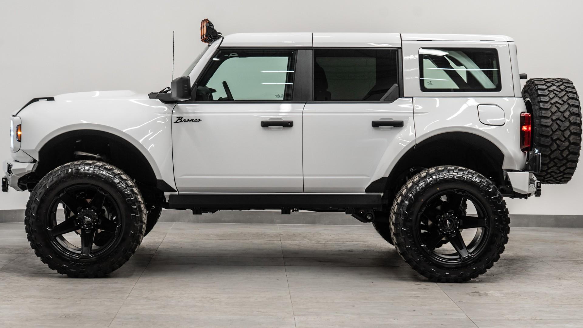 2025 FORD BRONCO in White, photo 11 of 55