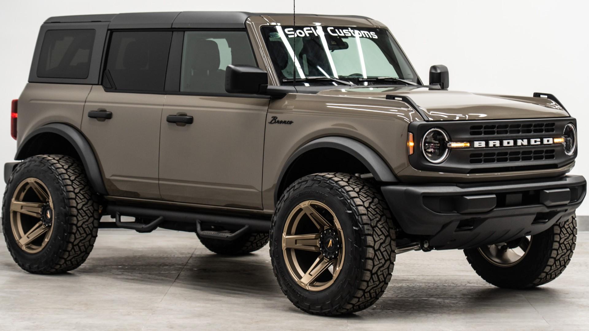 2025 FORD BRONCO in Dark Marsh, photo 5 of 55