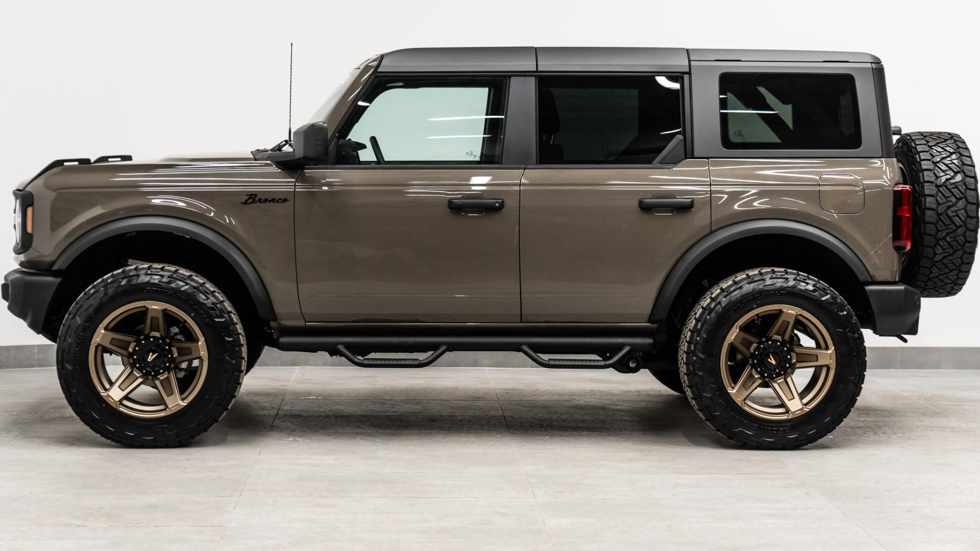 2025 FORD BRONCO in Dark Marsh, photo 10 of 55