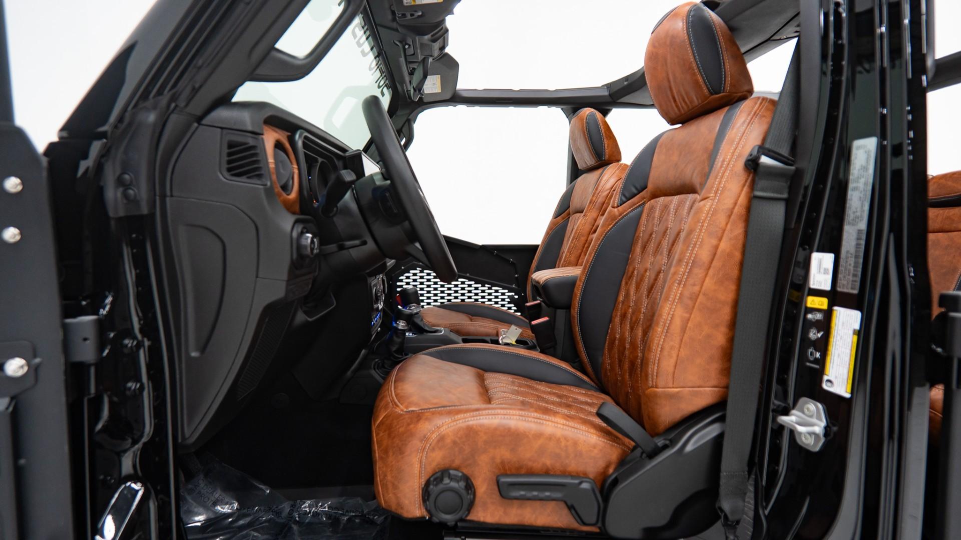 2026 JEEP WRANGLER in Black, photo 28 of 60