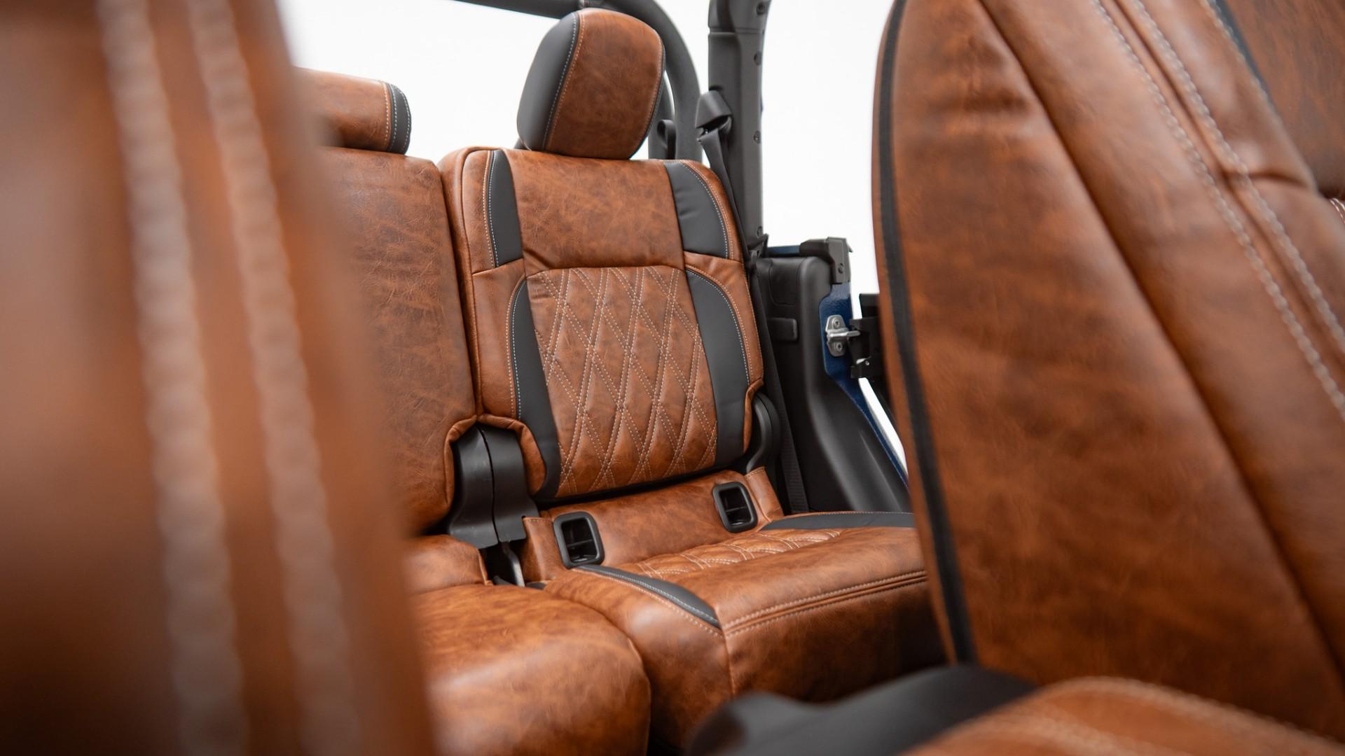 2025 JEEP GLADIATOR in Navy, photo 18 of 31