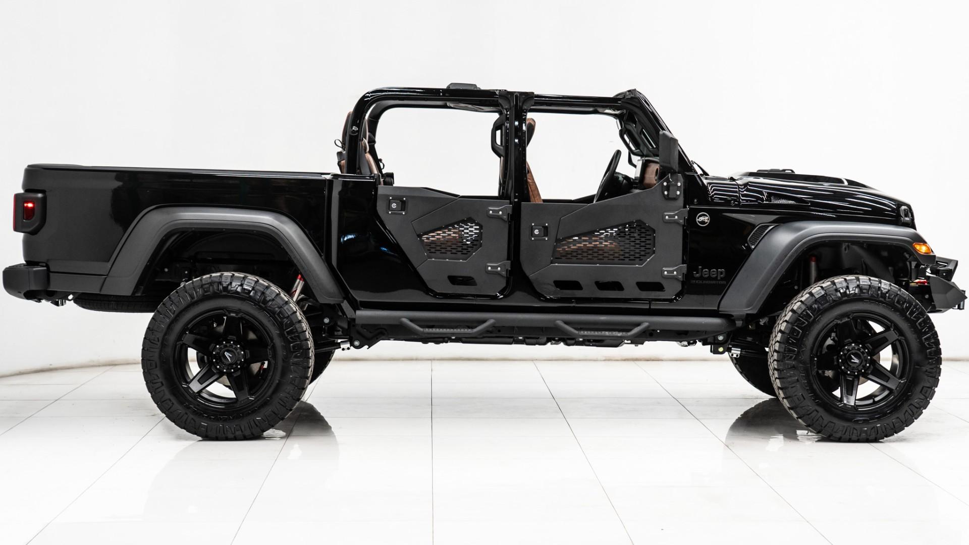 2025 JEEP GLADIATOR in Black, photo 15 of 59